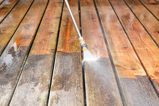 Best Concrete Pressure Washing  in West Mayfield, PA